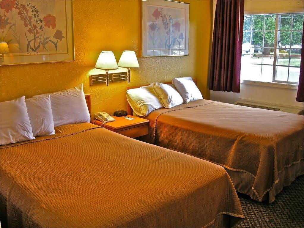 Travelodge By Wyndham Pendleton Or Esterno foto