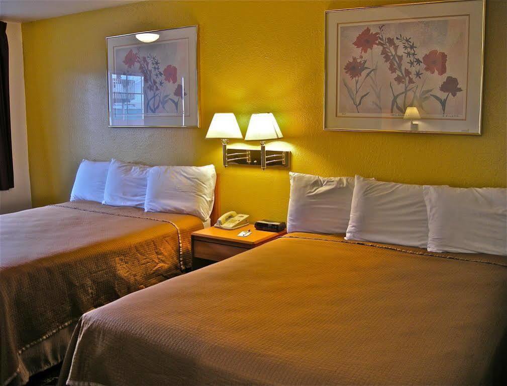 Travelodge By Wyndham Pendleton Or Esterno foto